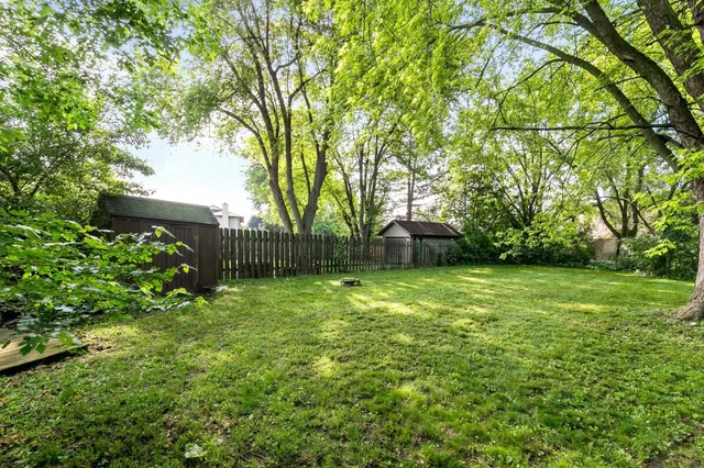 $280,000 | 102 Crab Apple Court, Appleton, WI 54914