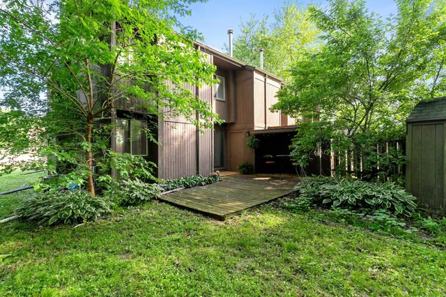 $280,000 | 102 Crab Apple Court, Appleton, WI 54914