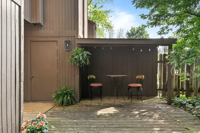 $280,000 | 102 Crab Apple Court, Appleton, WI 54914