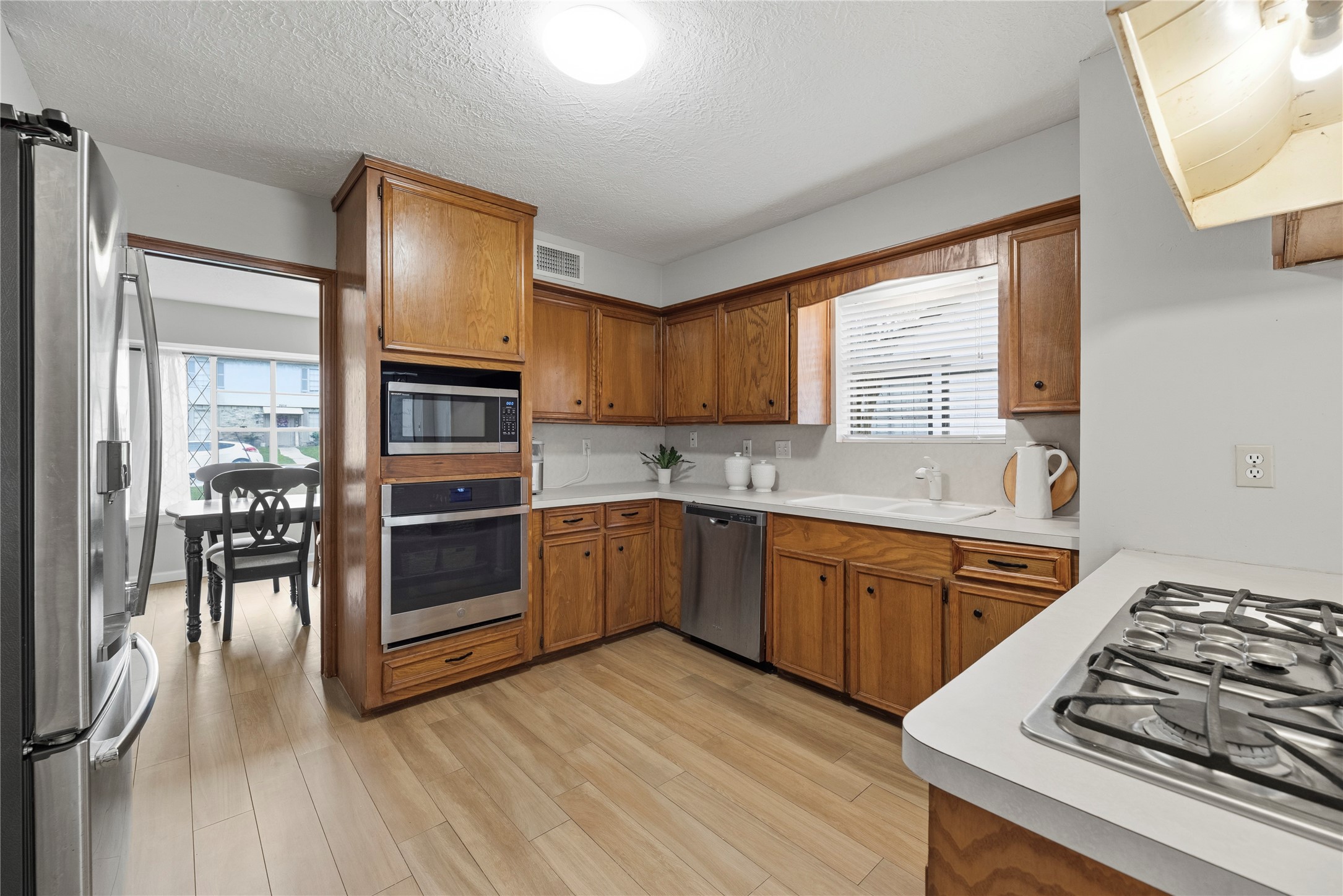 7615 Friars Ct Lane Spring, TX 77379 - Photo 12 of 32