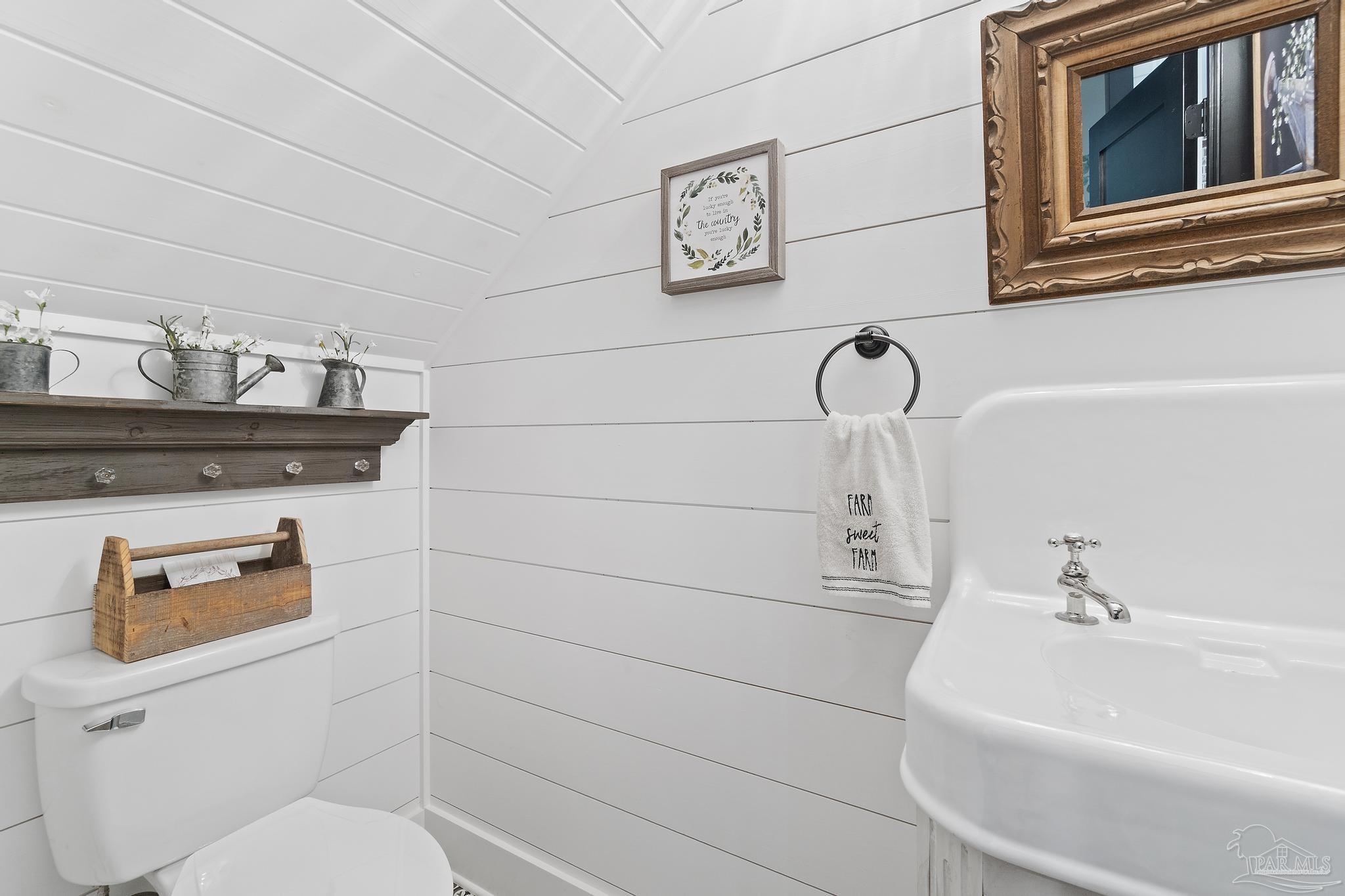 3691 Hanks Road Century, FL 32535 - Photo 6 of 50 Gallery Image 6