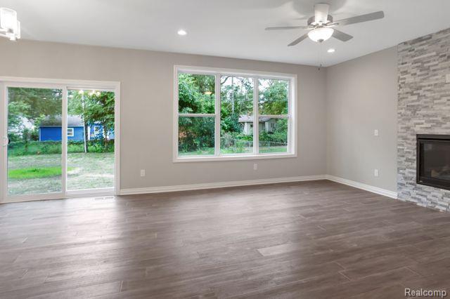 2954 Hessel Avenue Rochester Hills, MI 48307 - Photo 9 of 31