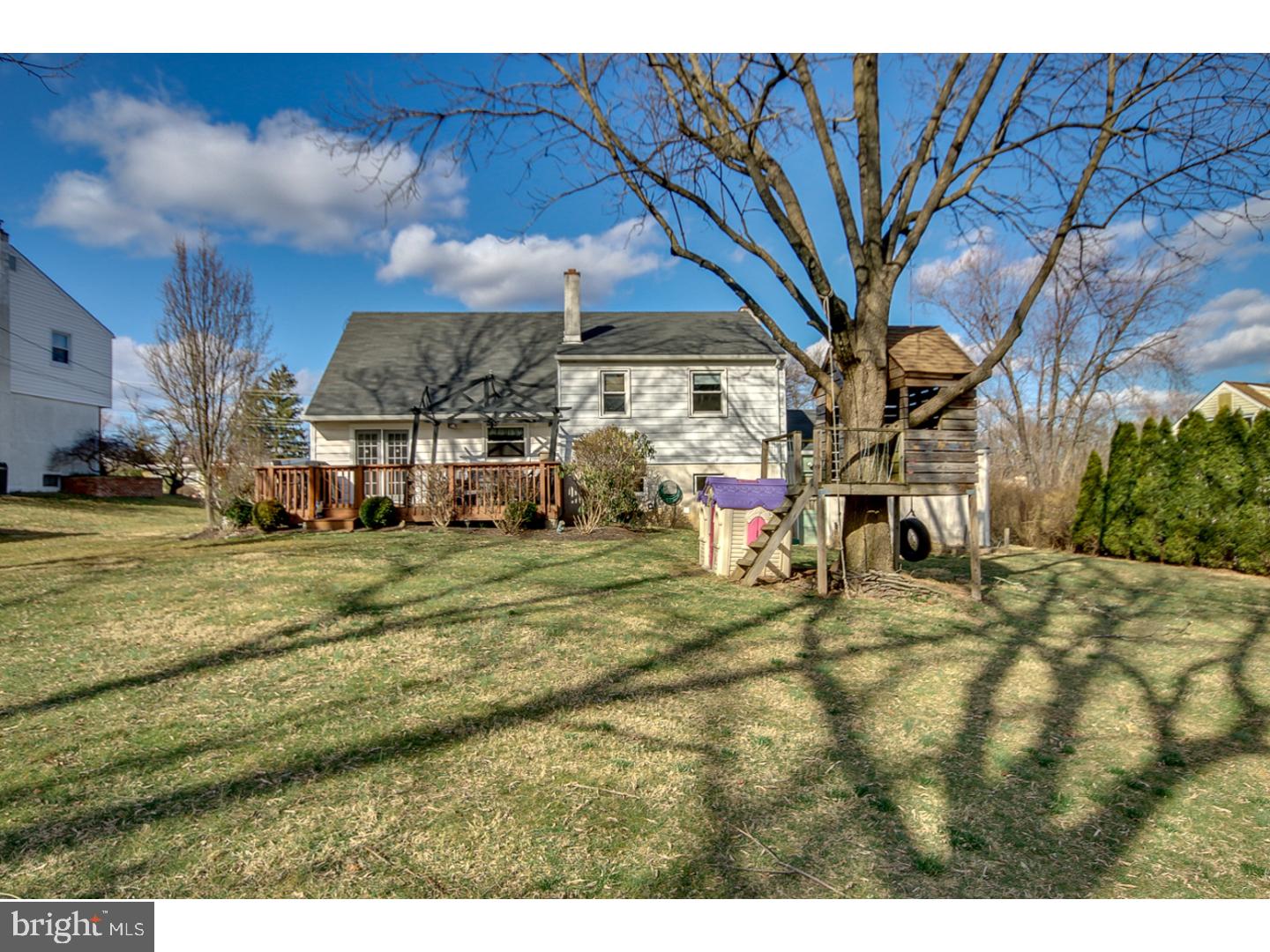204 Surrey Road Chalfont, PA 18914 - Photo 5 of 25 Exterior Back