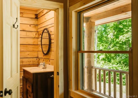 $895,000 | 76 Woodlands Trail, Clinton Corners, NY 12514
