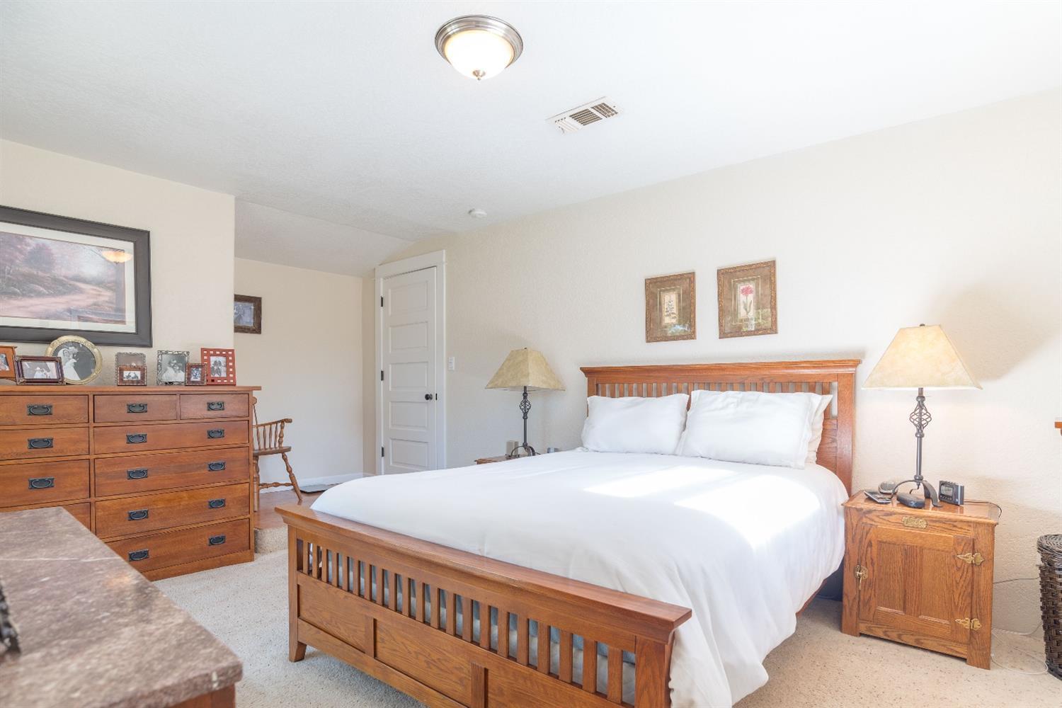 598 West Gregory Road Central Point, OR 97502 - Photo 13 of 30 Additional Photo