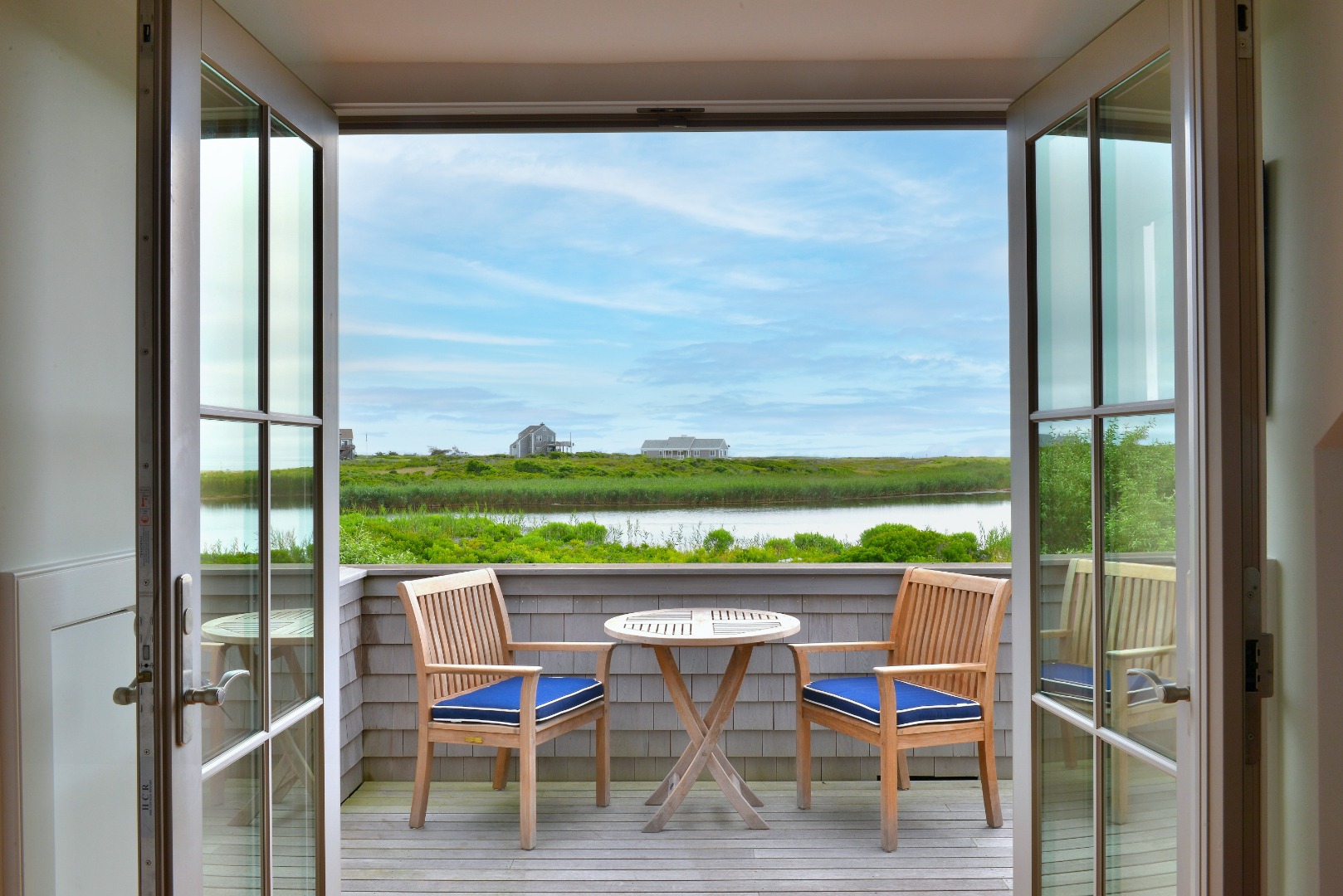 11 Columbus Avenue Nantucket, MA 02554 - Photo 33 of 42