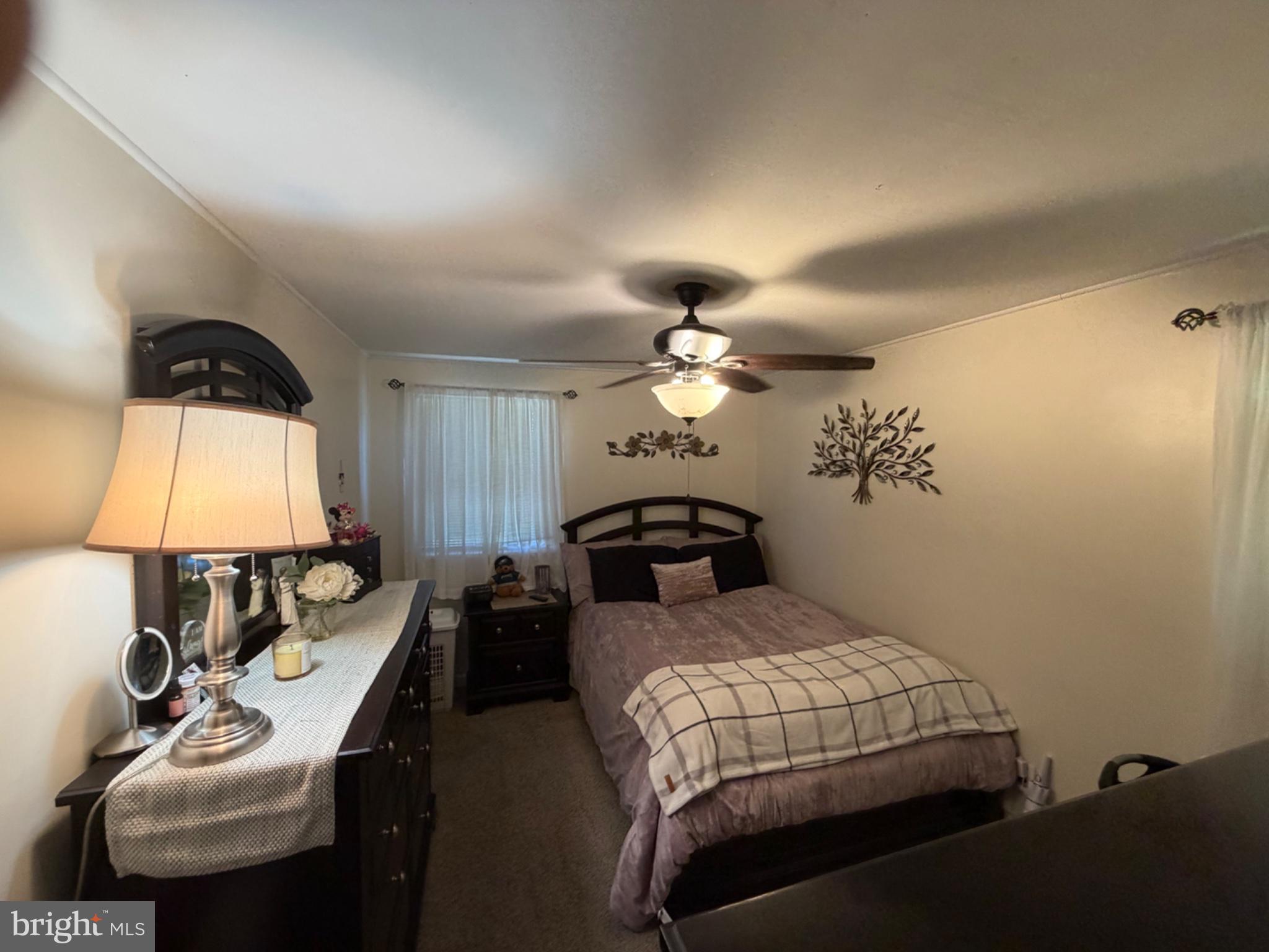 607 Sherrie Road Philadelphia, PA 19115 - Photo 10 of 19 Cozy retreat with serene ambiance.