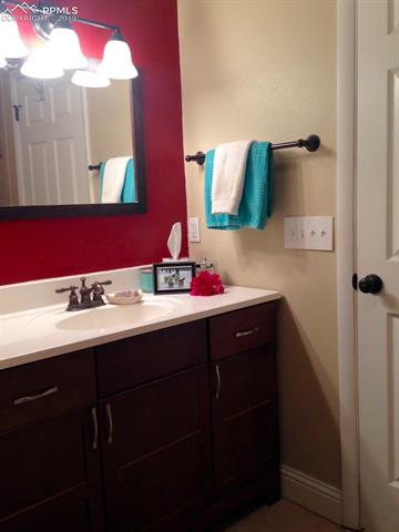522 Valley Road Colorado Springs, CO 80904 - Photo 9 of 26 Second bathroom.
