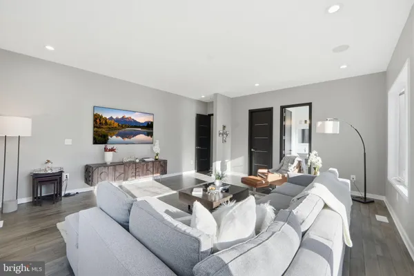 $4,799,999 | 2368 Hunter Mill Road, Vienna, VA 22181