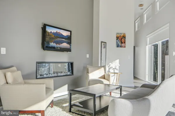 $4,799,999 | 2368 Hunter Mill Road, Vienna, VA 22181