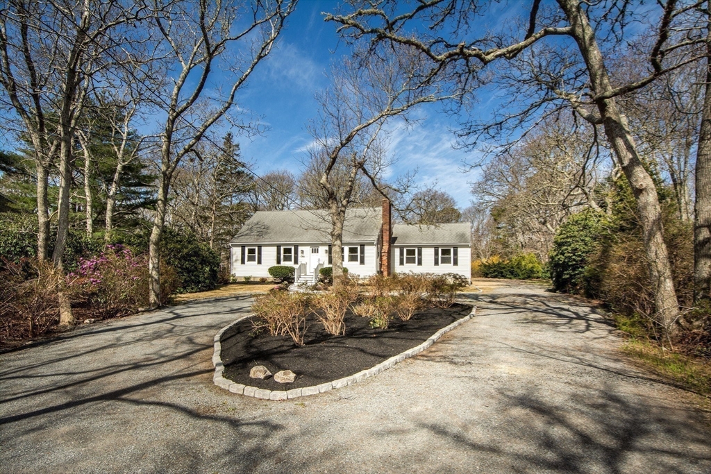 1066 Millstone Road Brewster, MA 02631 - Photo 4 of 36