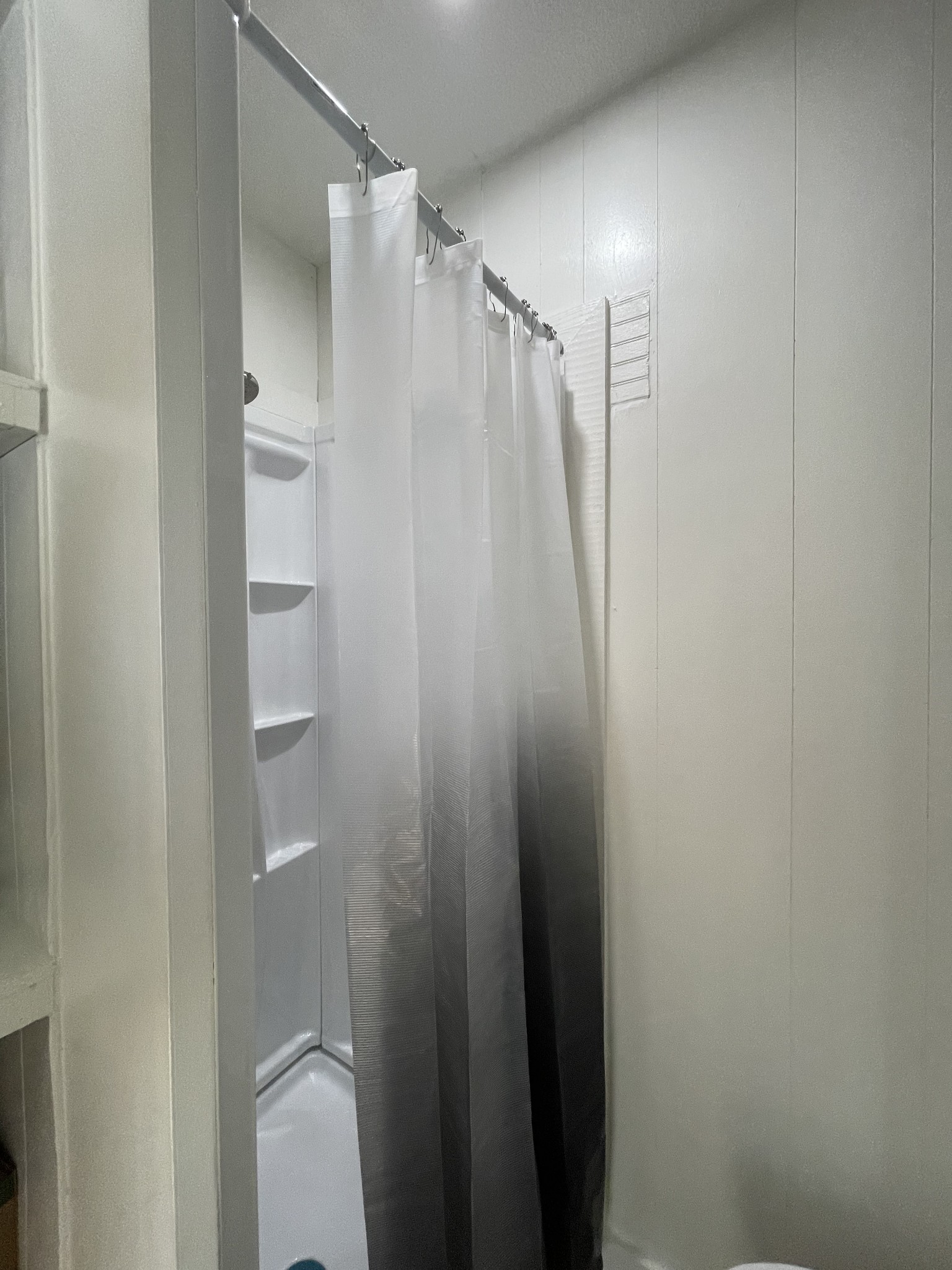 1150 Lafayette Road Clarksville, TN 37042 - Photo 19 of 24 a bathroom with a shower and a sink