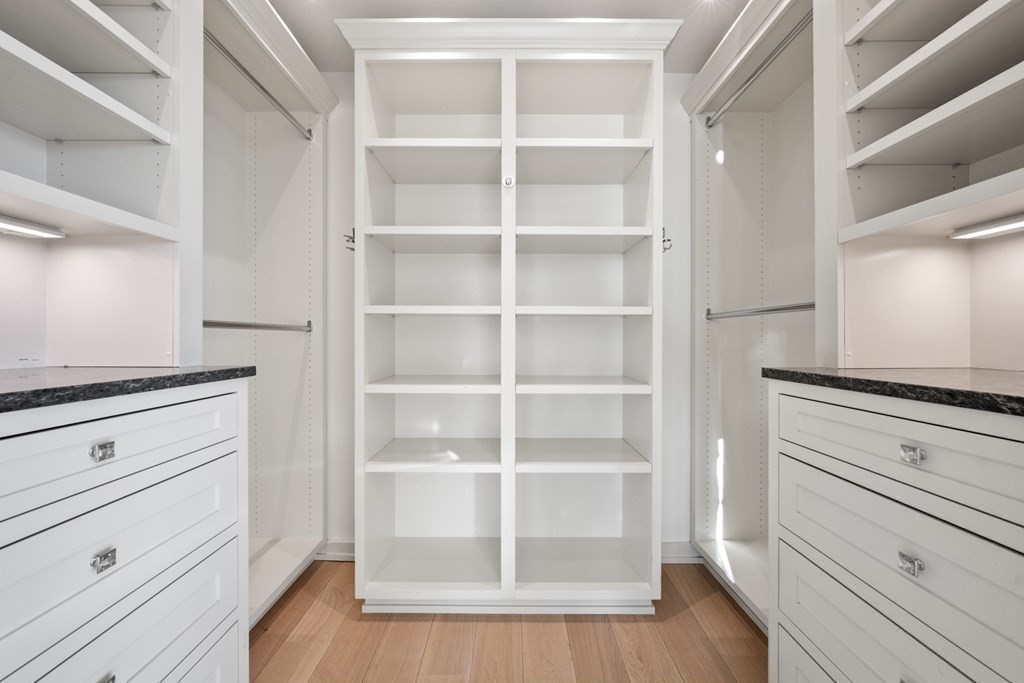 400 Stuart Street, Unit PH2 Boston, MA 02116 - Photo 22 of 39 Gallery Image 22