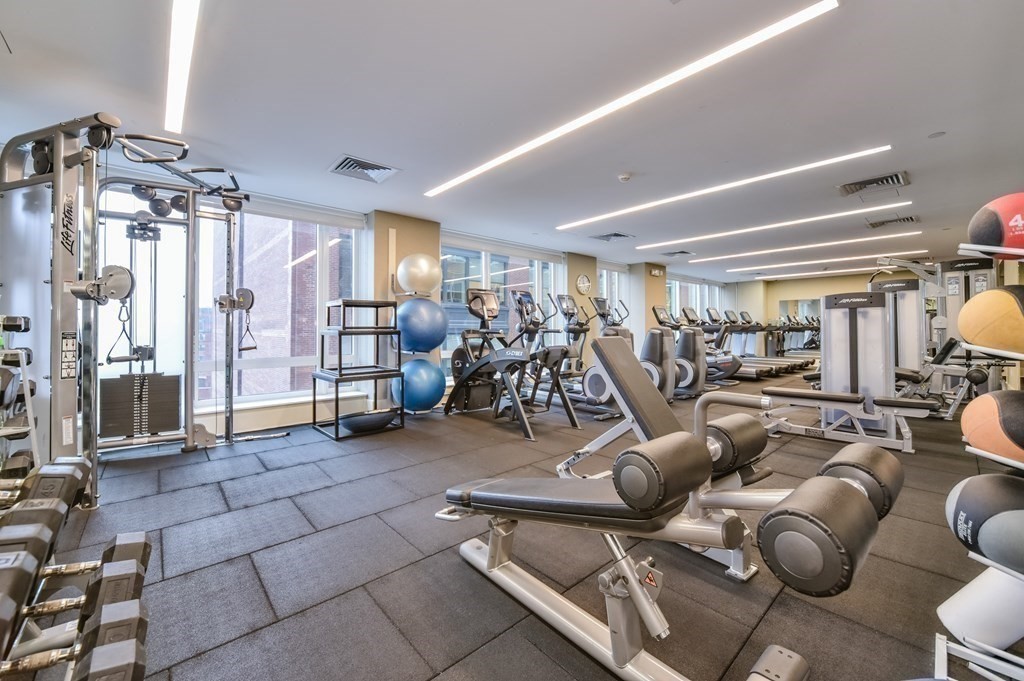 400 Stuart Street, Unit PH2 Boston, MA 02116 - Photo 34 of 39 Gallery Image 34