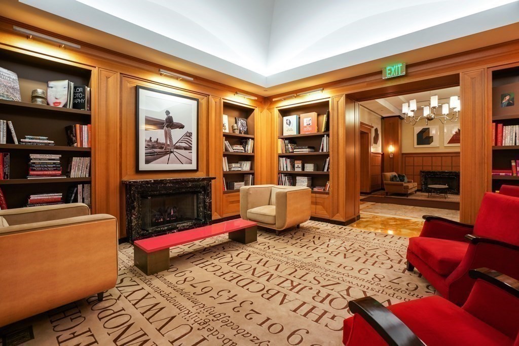 400 Stuart Street, Unit PH2 Boston, MA 02116 - Photo 36 of 39 Gallery Image 36