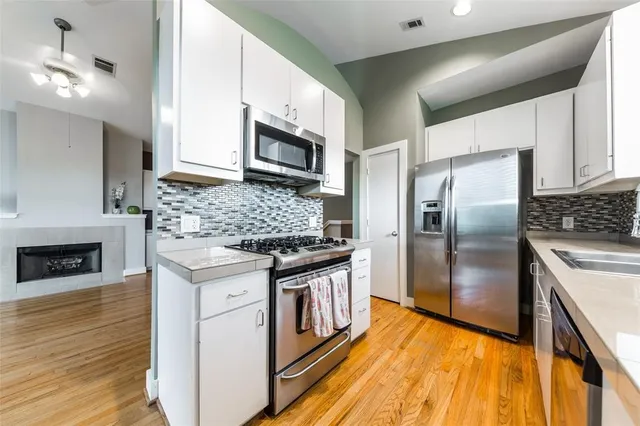 $2,100 | 3027 Buttercup Street, Houston, TX 77063