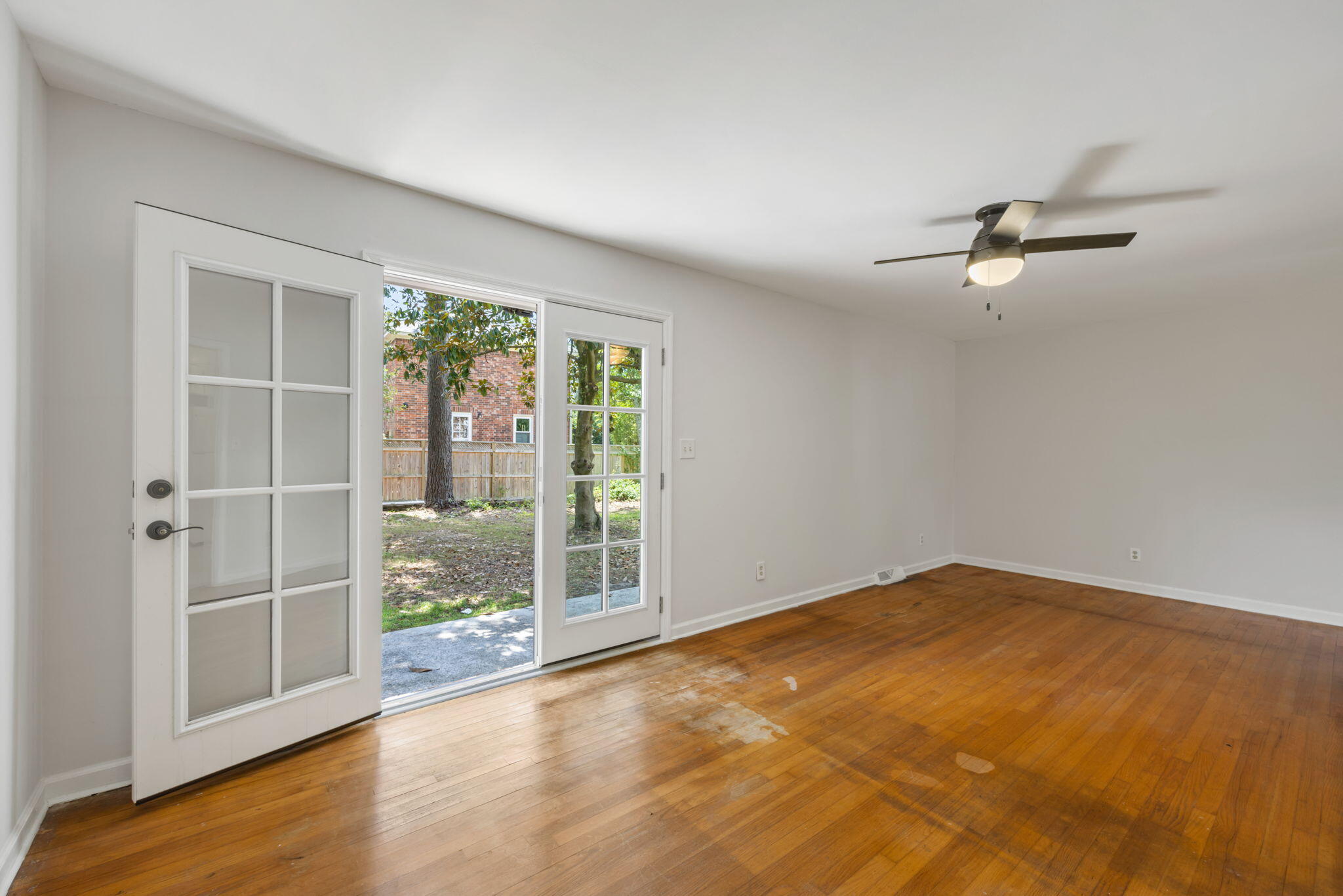 1113 Lining Lane Charleston, SC 29407 - Photo 9 of 42 7-web-or-mls-Coastal Real Estate Photogr