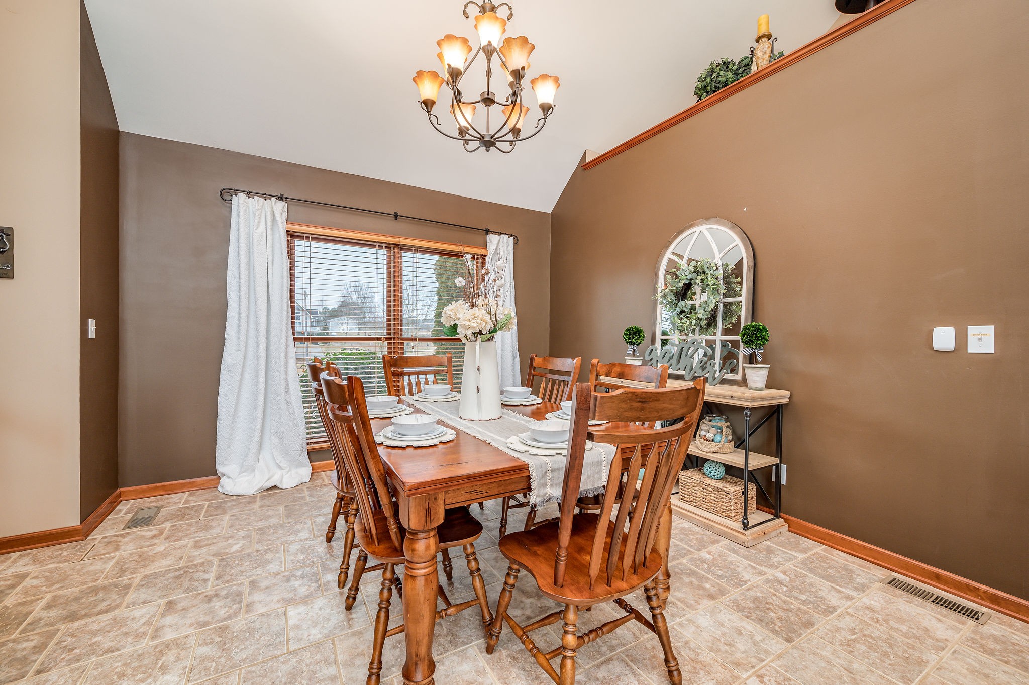 60 Lakeside Estates Road Springville, TN 38256 - Photo 14 of 49 a view of a dining room with furniture and chandelier