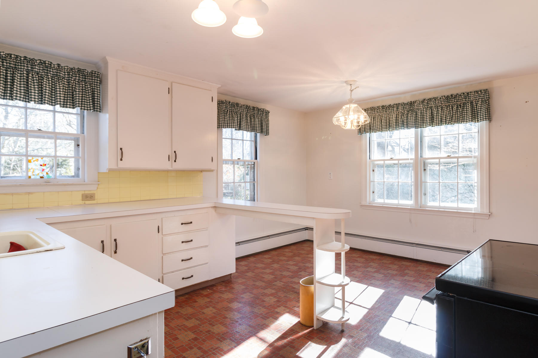 31 Saconesset Road Falmouth, MA 02540 - Photo 12 of 23 kitchen