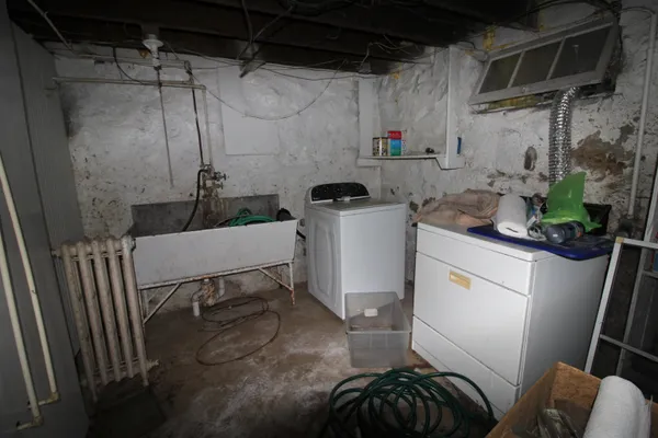 $79,000 | 2519 3rd Avenue East, Hibbing, MN 55746