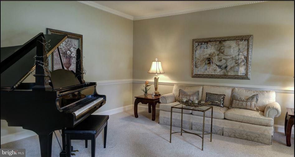 518 Post Oak Road Annapolis, MD 21401 - Photo 5 of 26 FORMAL LIVING ROOM