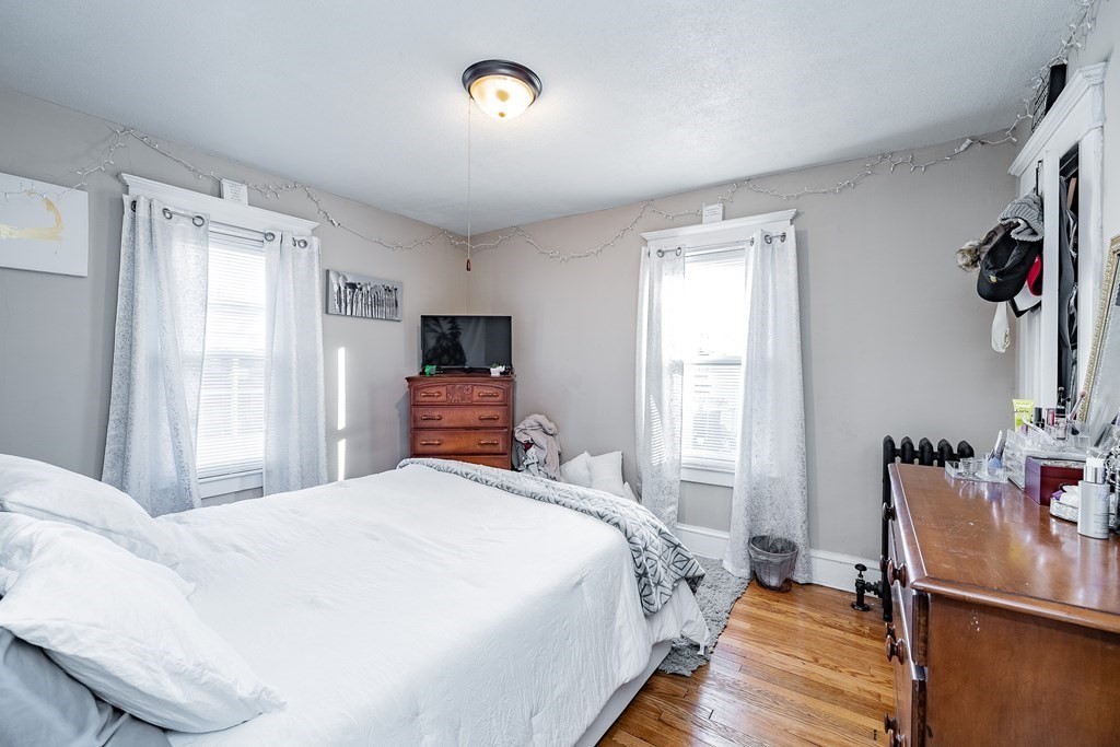 189-191 Corthell Street Springfield, MA 01151 - Photo 14 of 27
