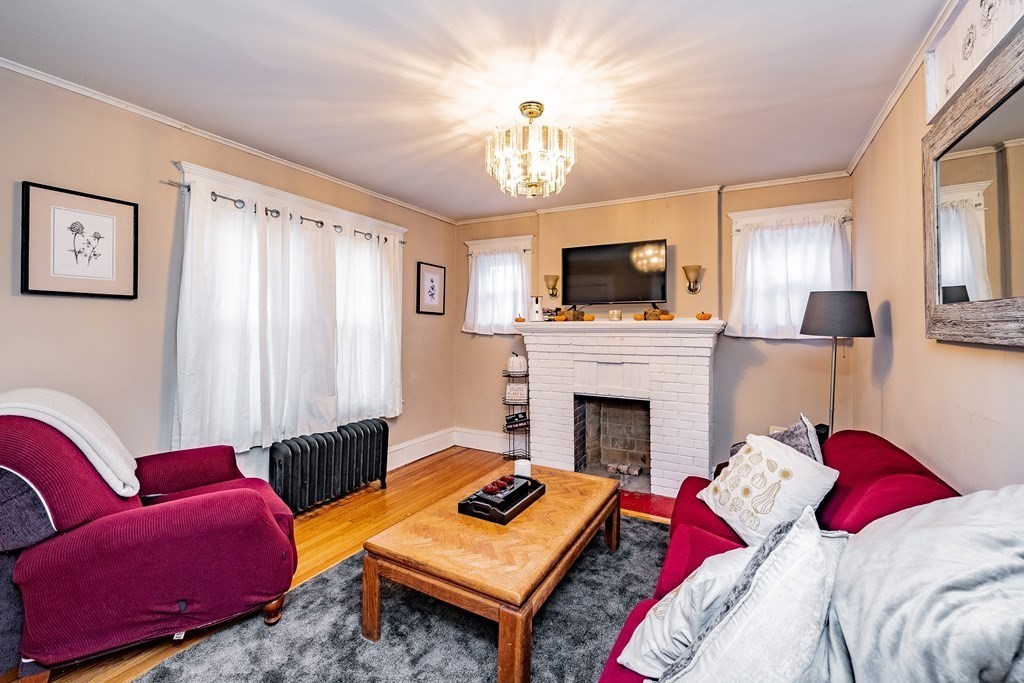 189-191 Corthell Street Springfield, MA 01151 - Photo 3 of 27
