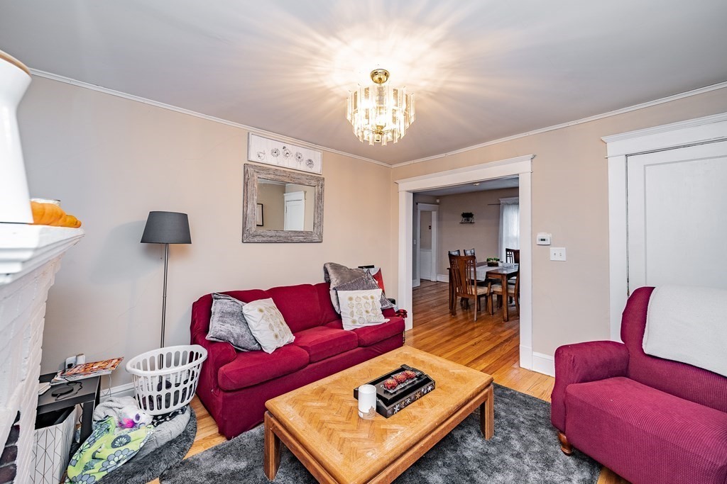 189-191 Corthell Street Springfield, MA 01151 - Photo 5 of 27