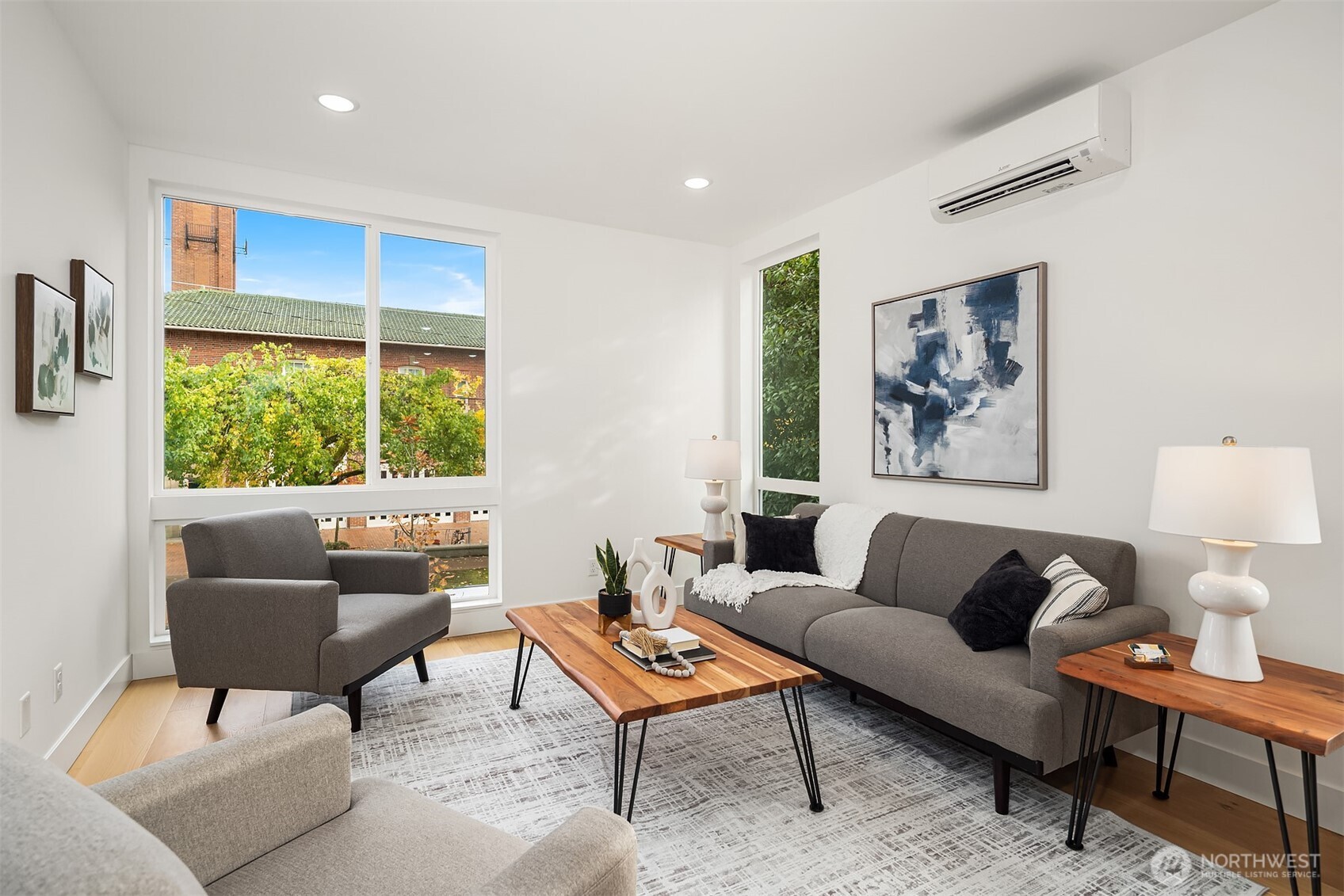 723 18th Avenue Seattle, WA 98122 - Photo 12 of 28