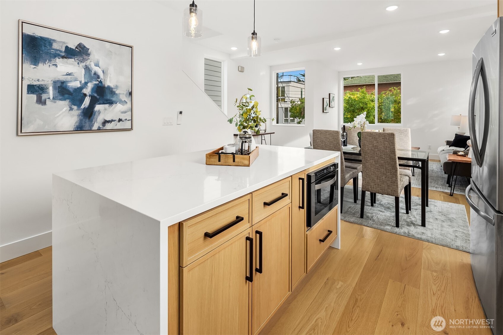 723 18th Avenue Seattle, WA 98122 - Photo 6 of 28