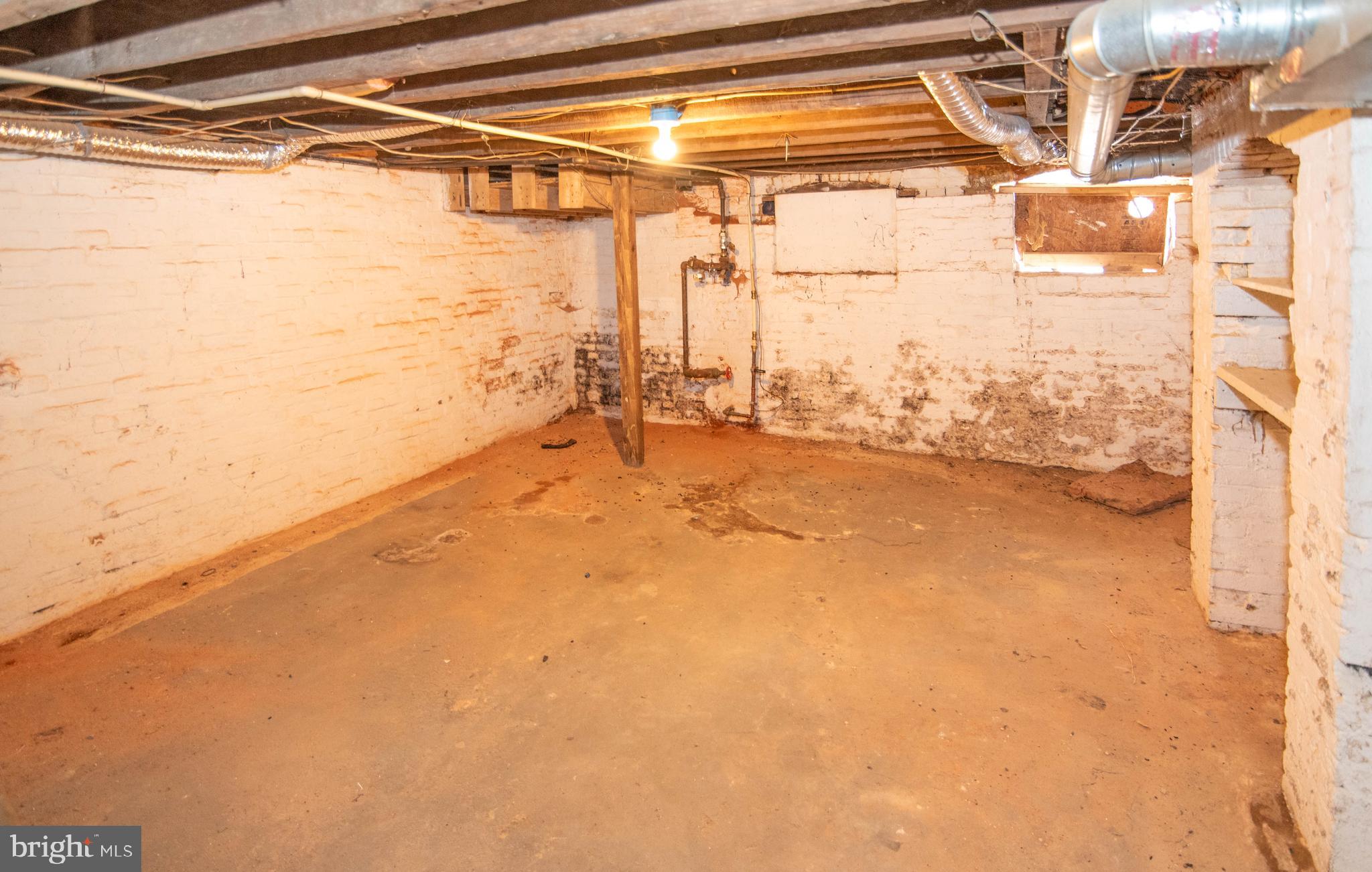 504 South Pulaski Street Baltimore, MD 21223 - Photo 26 of 34