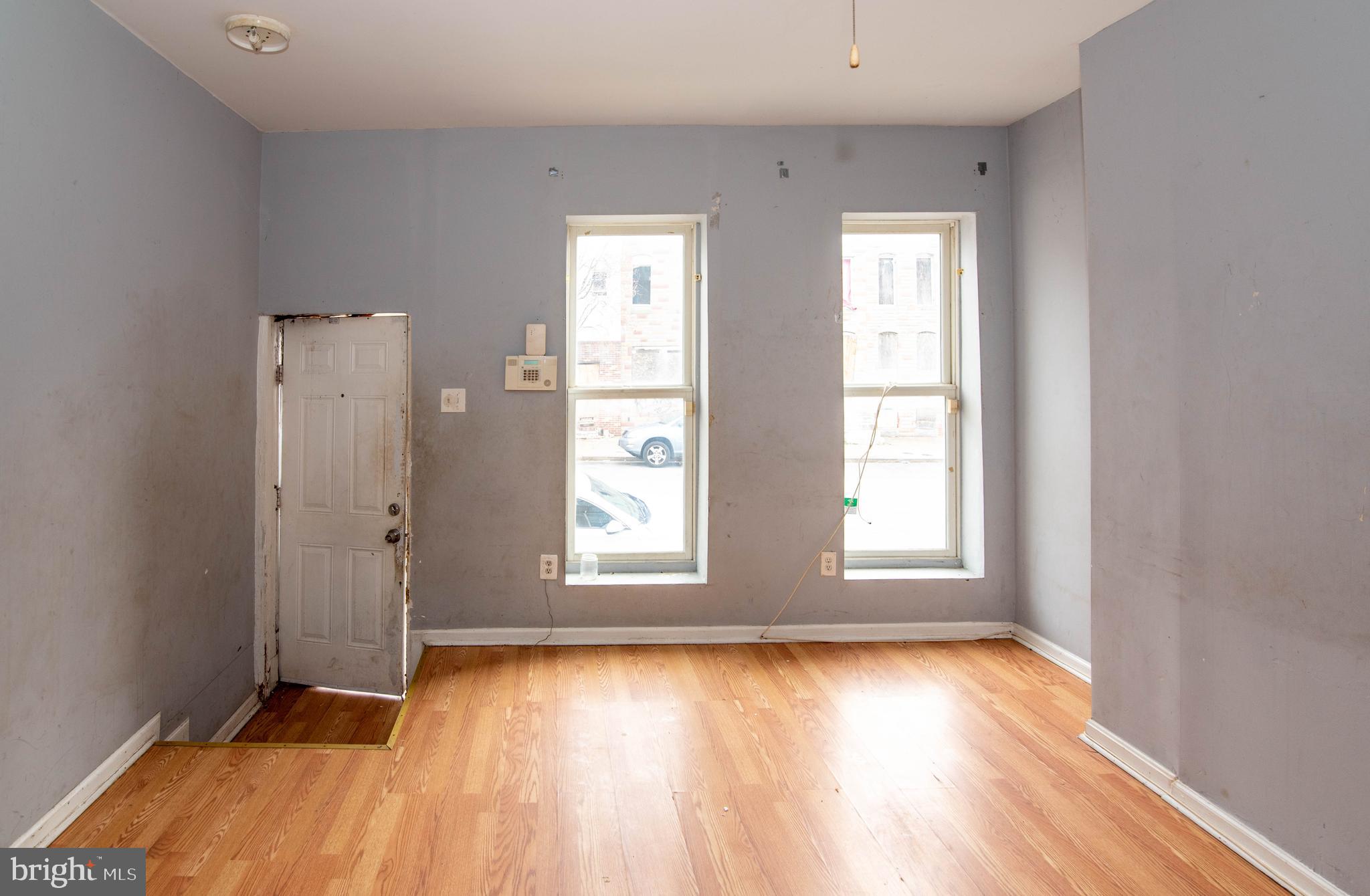 504 South Pulaski Street Baltimore, MD 21223 - Photo 4 of 34