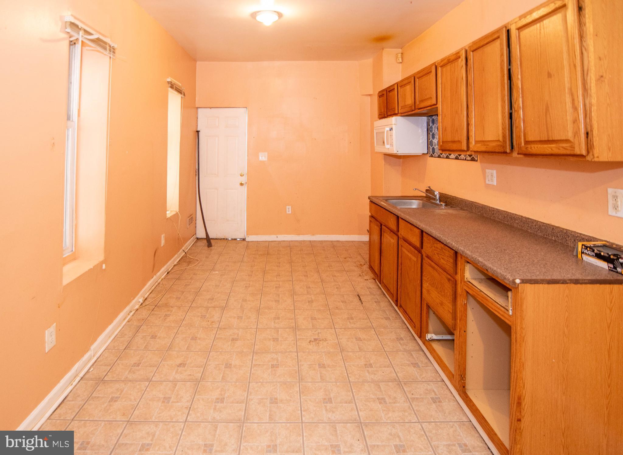504 South Pulaski Street Baltimore, MD 21223 - Photo 9 of 34