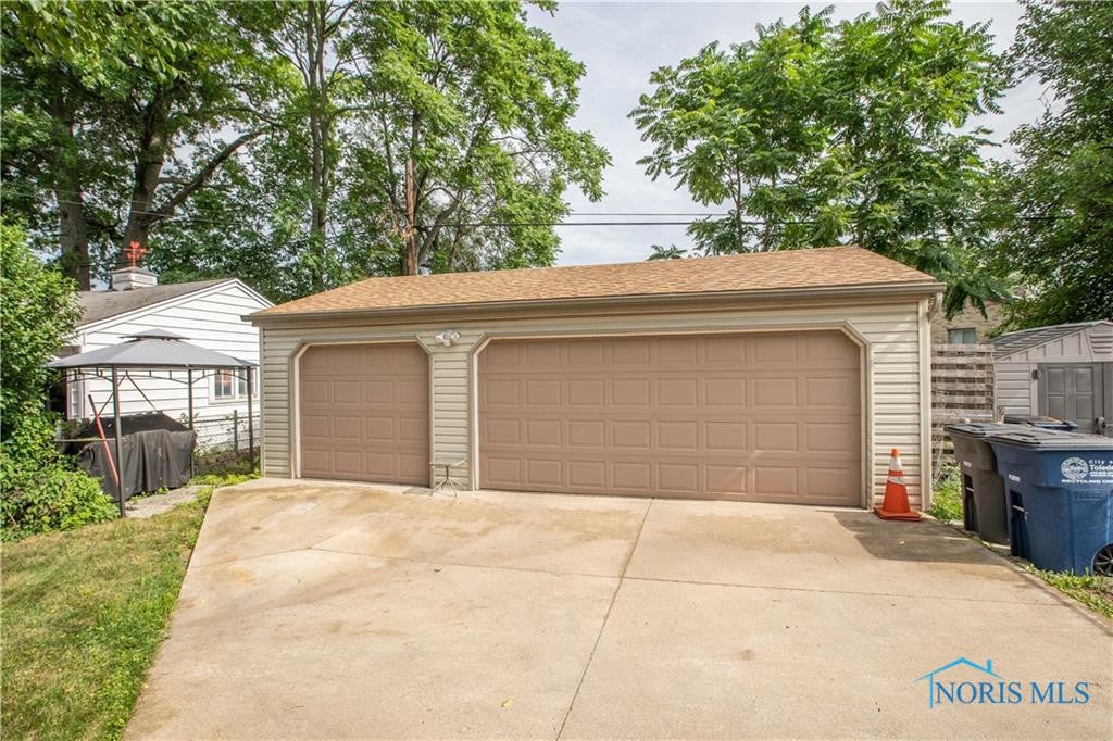 2536 Gracewood Road Toledo, OH 43613 - Photo 38 of 41 Gallery Image 38
