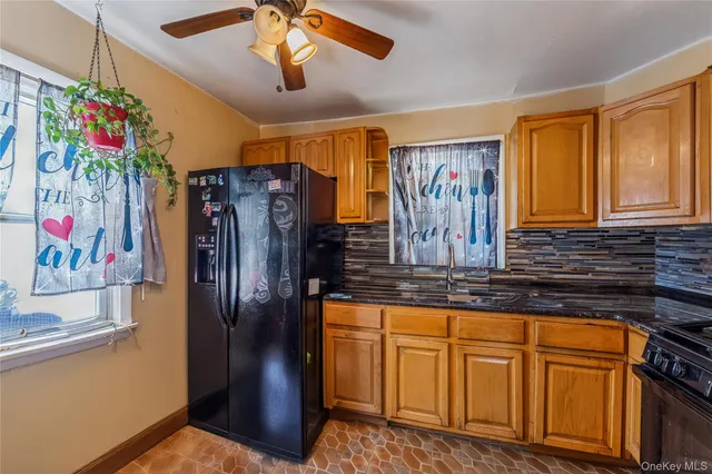 $649,000 | 194-31 114th Road | St. Albans