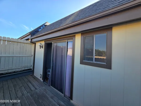 $399,000 | 1960 McClelland Street, Unit 11, Santa Maria, CA 93454