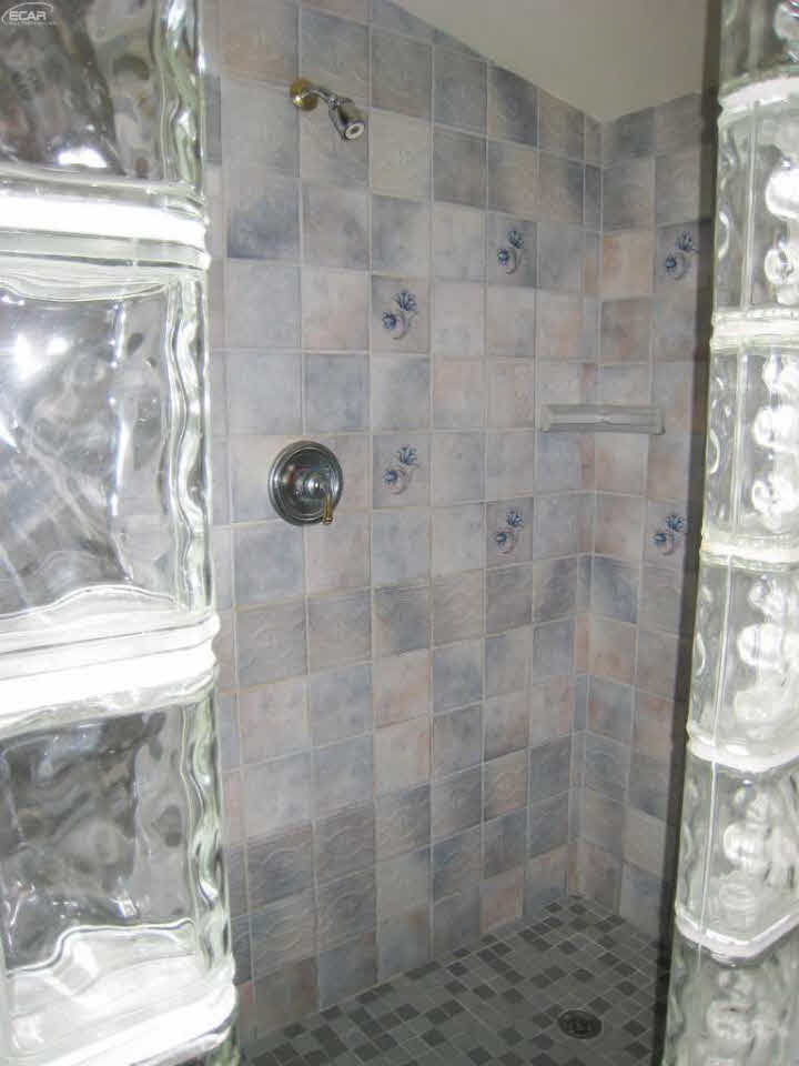 3204 Luce Road Flushing, MI 48433 - Photo 32 of 65 21270640-31.JPG