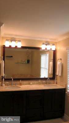 10903 Old Coach Road Potomac, MD 20854 - Photo 3 of 4 Bath