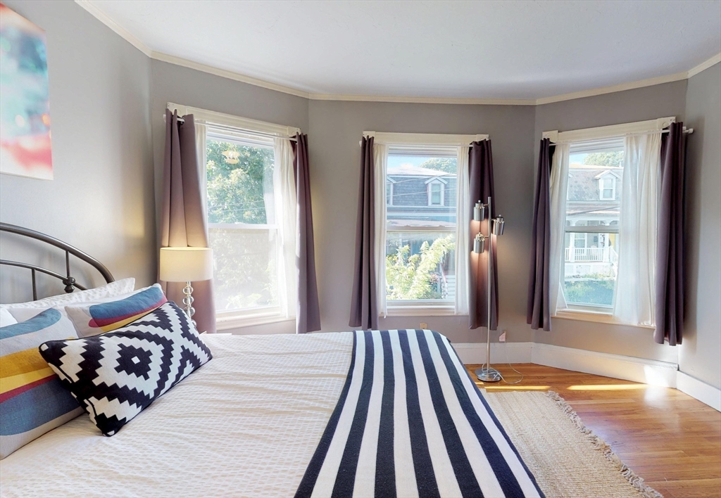 15 Draper Street, Unit 2 Boston, MA 02122 - Photo 5 of 18
