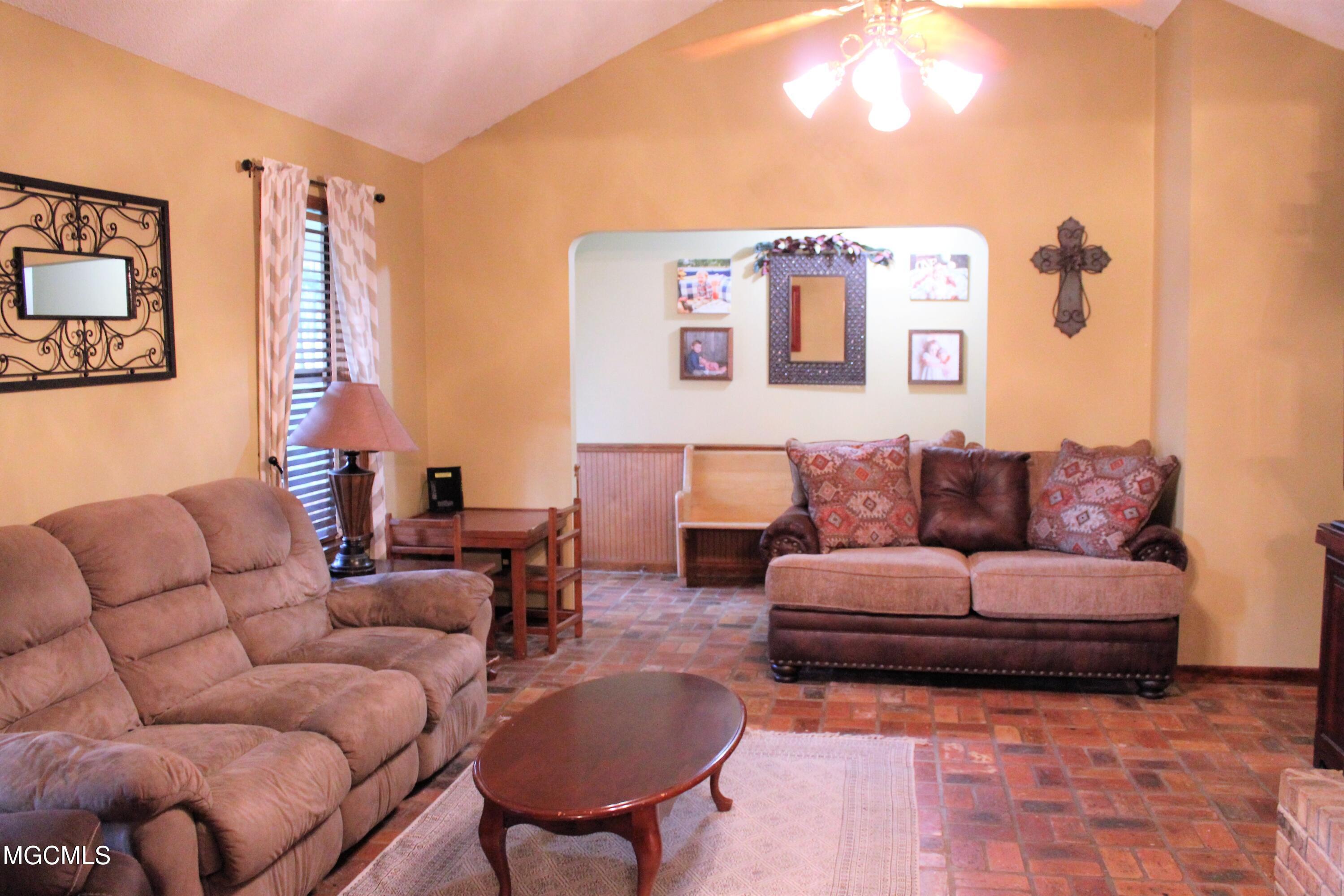 2228 Ernest Pipkins Road Lucedale, MS 39452 - Photo 11 of 56 9