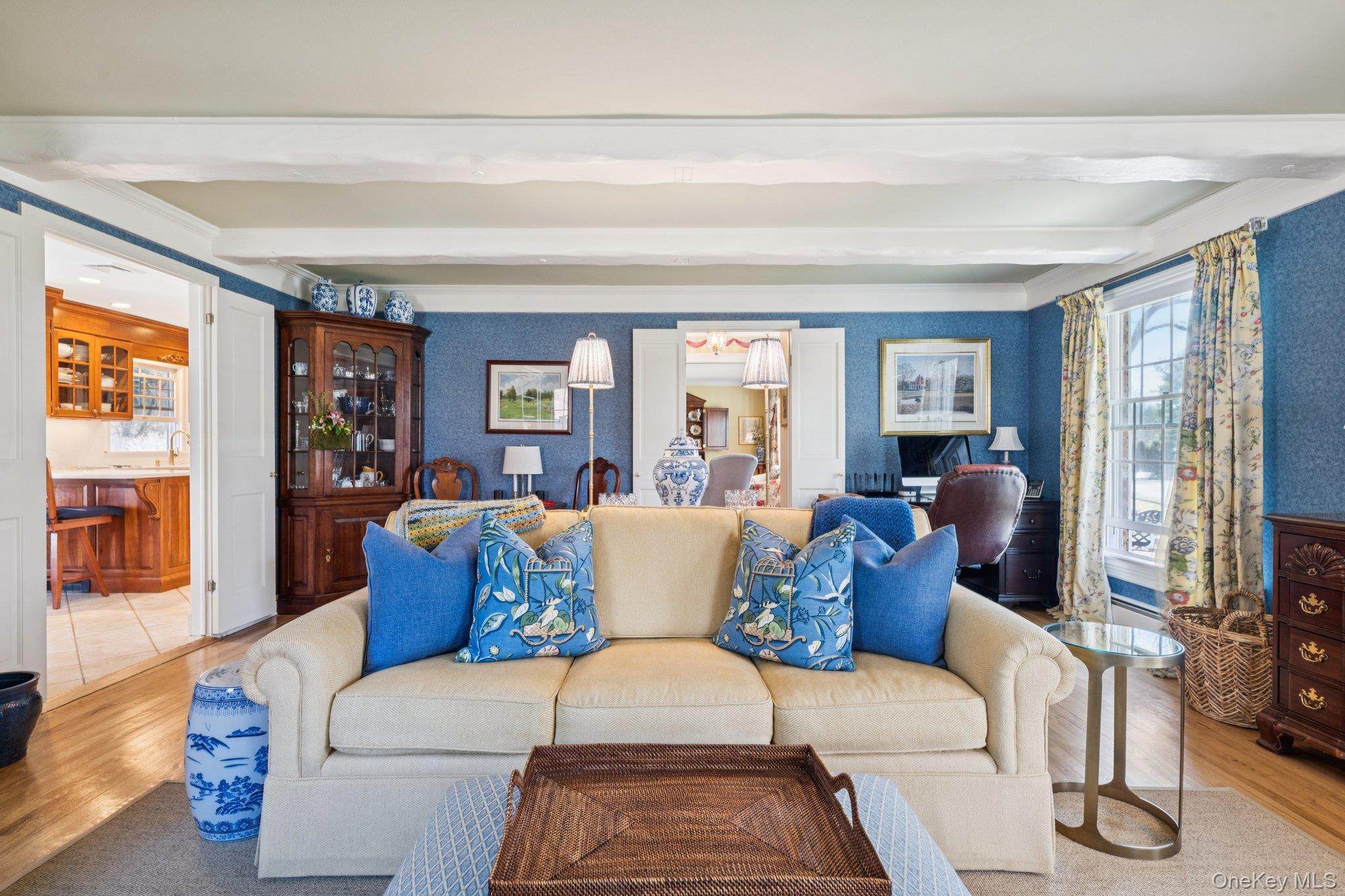 31 Fox Hunt Lane Cold Spring Harbor, NY 11724 - Photo 10 of 50