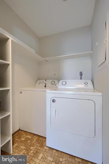 4 Valleybrook Drive Lancaster, PA 17601 - Photo 16 of 19 a utility room with dryer and washer
