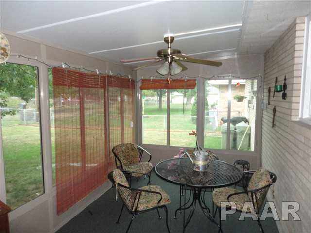 307 Sheridan Road Pekin, IL 61554 - Photo 5 of 10 Gallery Image 5