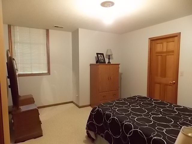 23582 Ridgemont Lane Elkhart, IN 46516 - Photo 21 of 25 Gallery Image 21