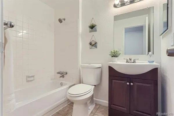 $1,895 | 13261 East Asbury Drive, Unit 203, Aurora, CO 80014
