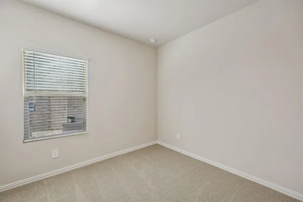 $1,995 | 805 Leavenworth Drive, McKinney, TX 75071