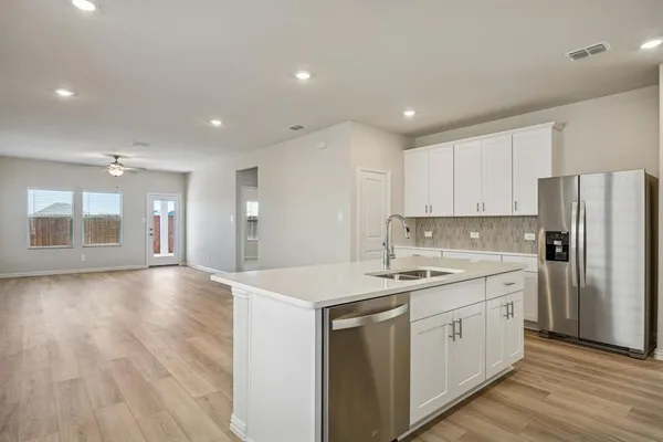 $1,995 | 805 Leavenworth Drive, McKinney, TX 75071