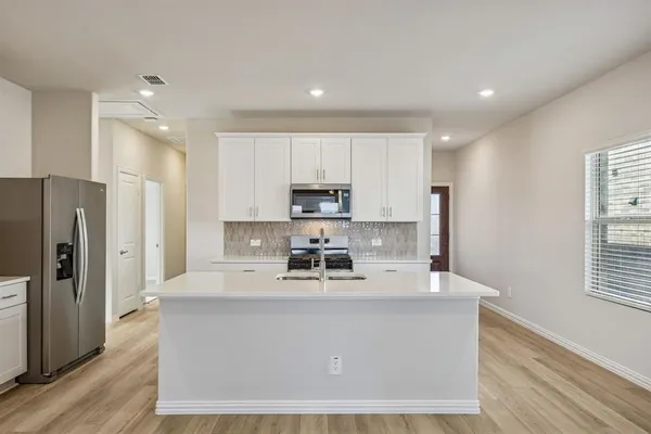 $1,995 | 805 Leavenworth Drive, McKinney, TX 75071