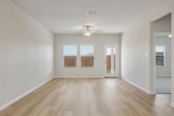 $1,995 | 805 Leavenworth Drive, McKinney, TX 75071