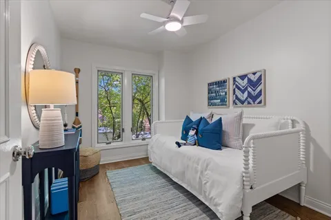 $1,199,000 | 1932 North Larrabee Street, Chicago, IL 60614